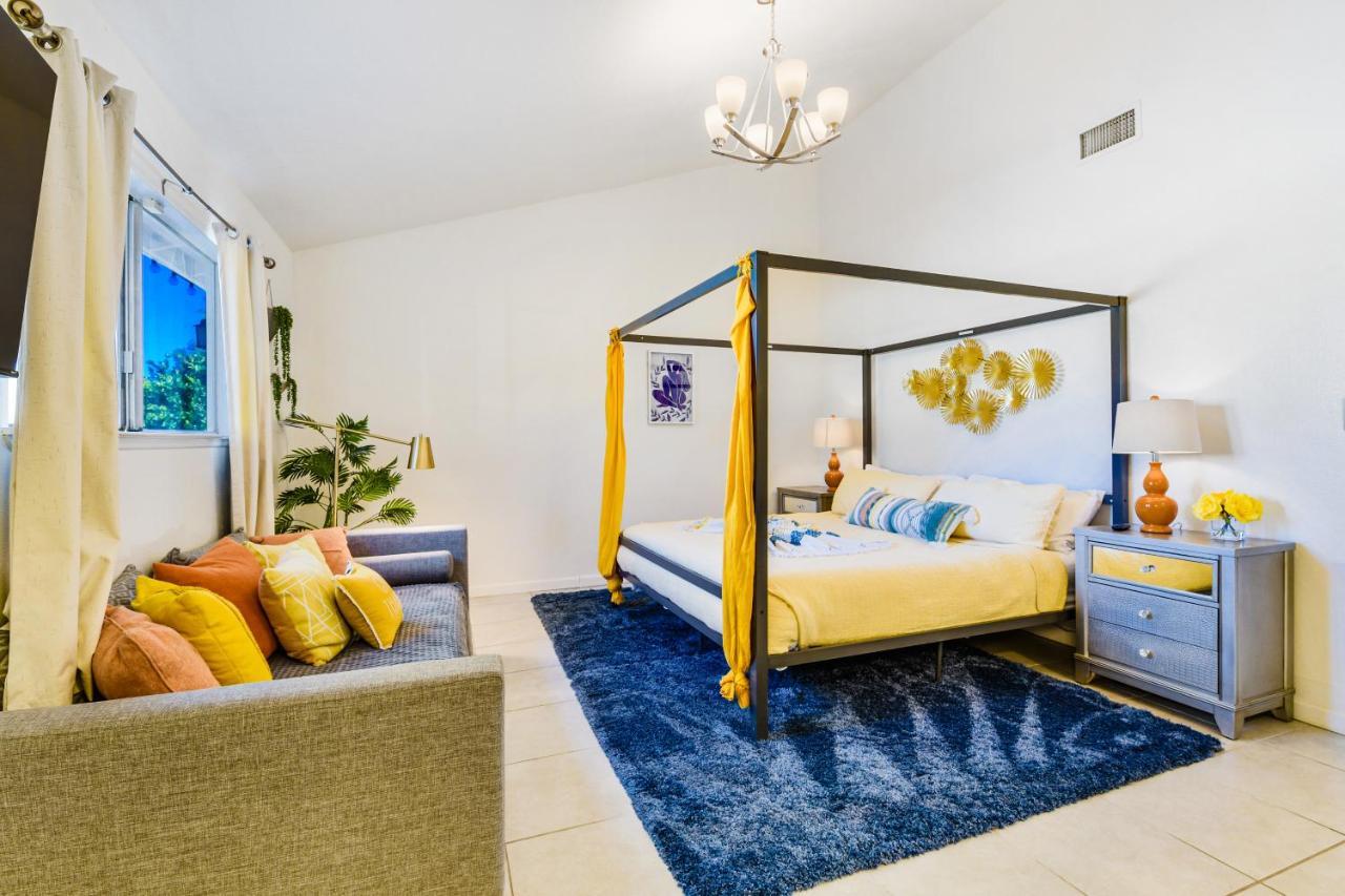 Desert Pool House: Sun, Swim, Sip & Stay Indio Esterno foto