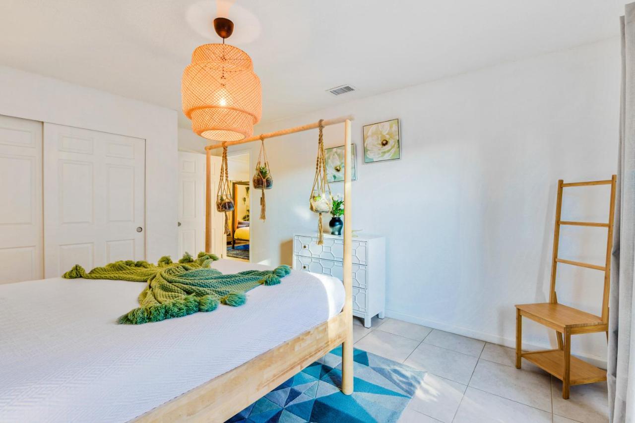 Desert Pool House: Sun, Swim, Sip & Stay Indio Esterno foto